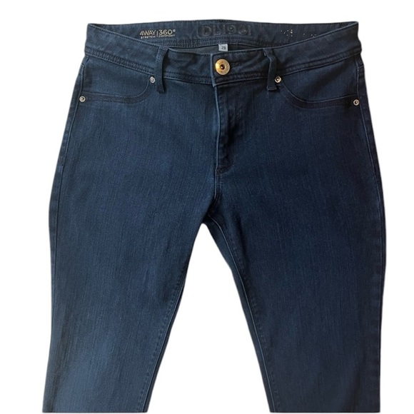DL 1961 Emma Legging Skinny Women’s Size 29 in Flatiron Dark Wash Premium Jean - Picture 3 of 9